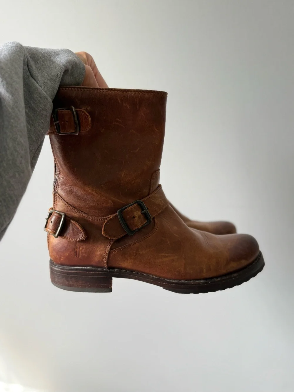 Frye Veronica Shortie Boots Size 7.5 Brown Leather Buckle Moto Ankle Boots